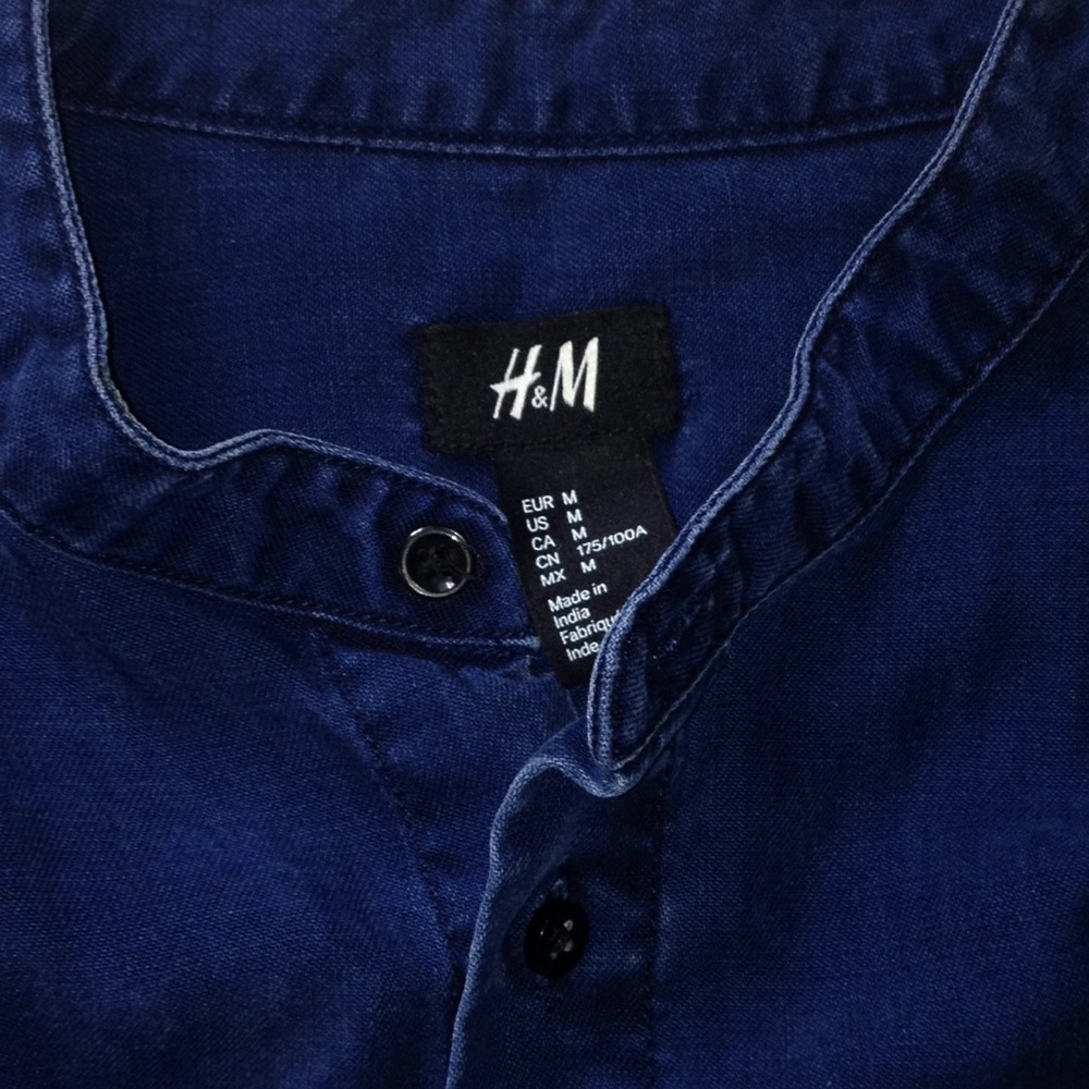 H&m dark blue denim button up longsleeve
